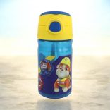 Mancs Őrjárat műanyag szívószálas kulacs akasztóval 350 ml